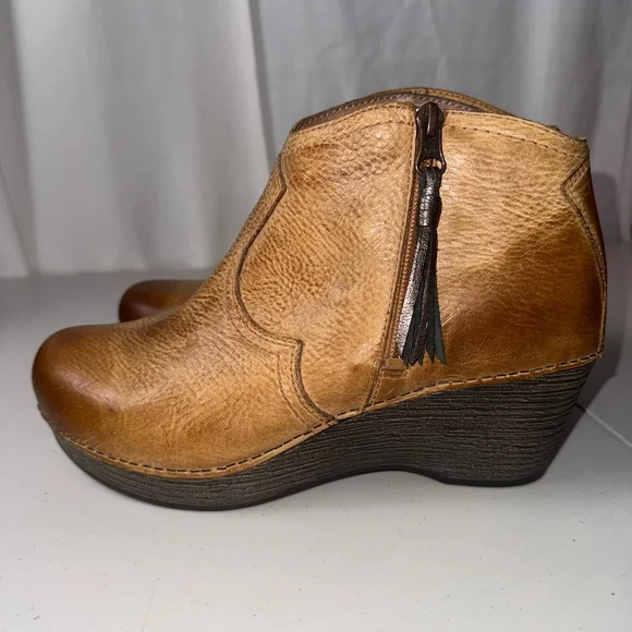 Women's Dansko Veronica Bootie brown leather ankle boots Size 40EU/ 9.5-10 US - Picture 5 of 12